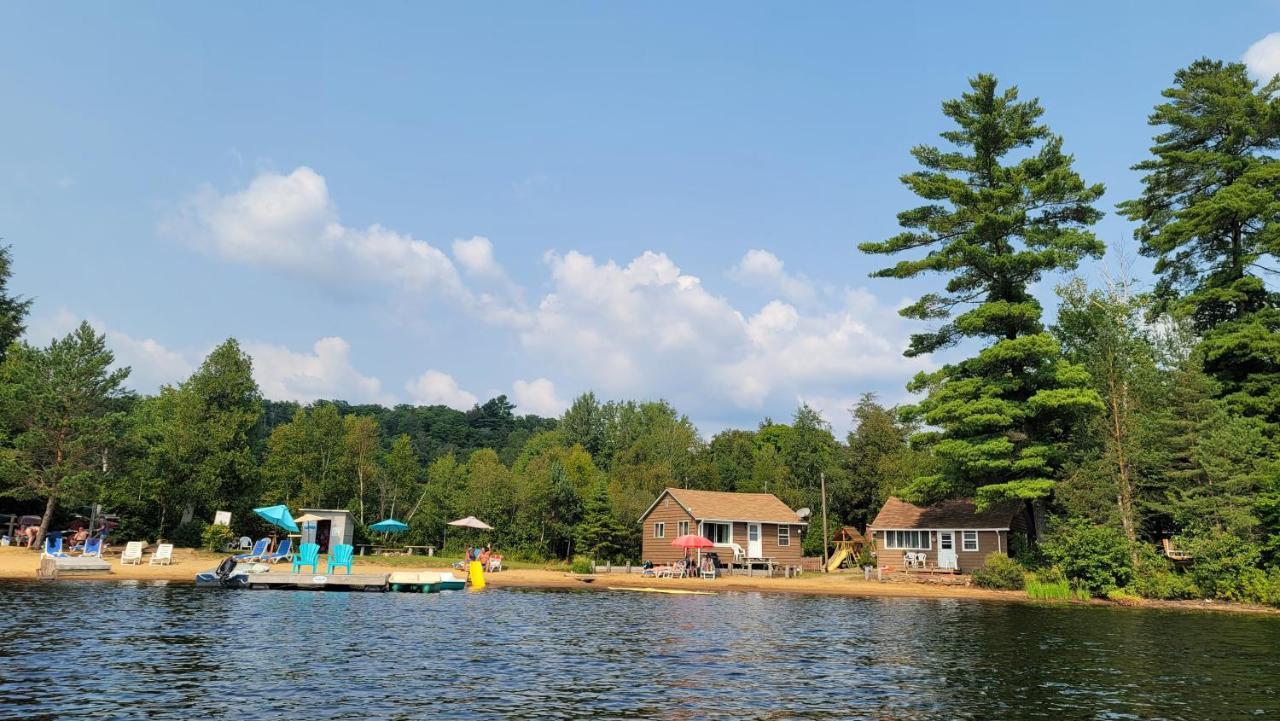 Parkway Cottage Resort And Trading Post Dwight Exterior photo
